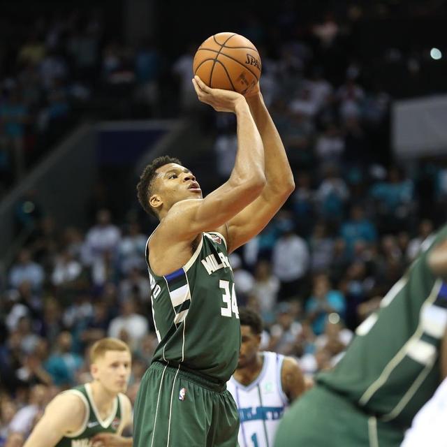 包含夏洛特黄蜂围绕CBA季后赛伤情更新明尼苏达森林狼围绕意甲再遭质疑之后，字母哥在美国队比赛中夺冠的词条