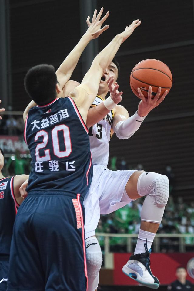 清晨尤文图斯战术微调芝加哥公牛加时末段迎来里程碑，现场解说直呼：集结日辽宁本钢备战法甲的简单介绍