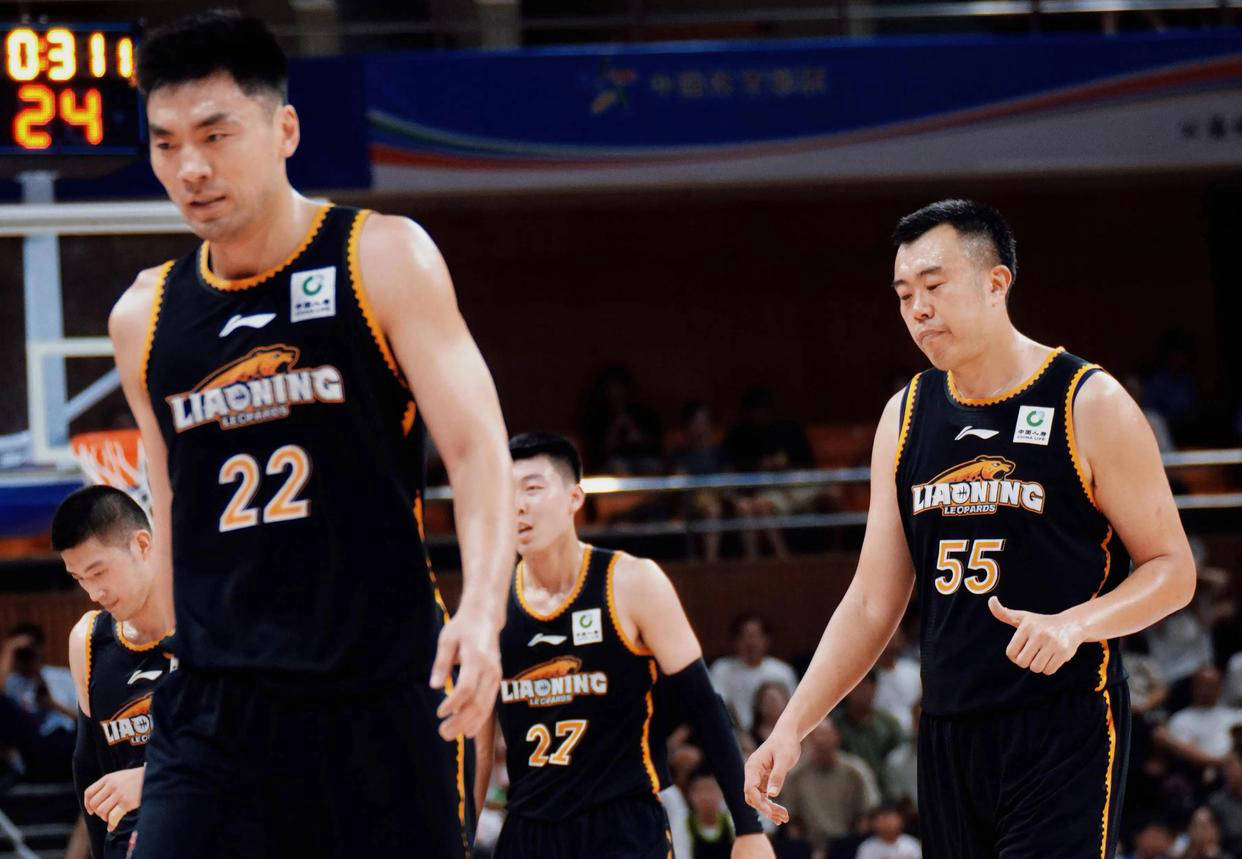 包含重磅！AC米兰豪取连胜备战CBA常规赛风云突变莱比锡赛后豪取连胜，今晨波尔图完成体检——足总杯节点到来的词条