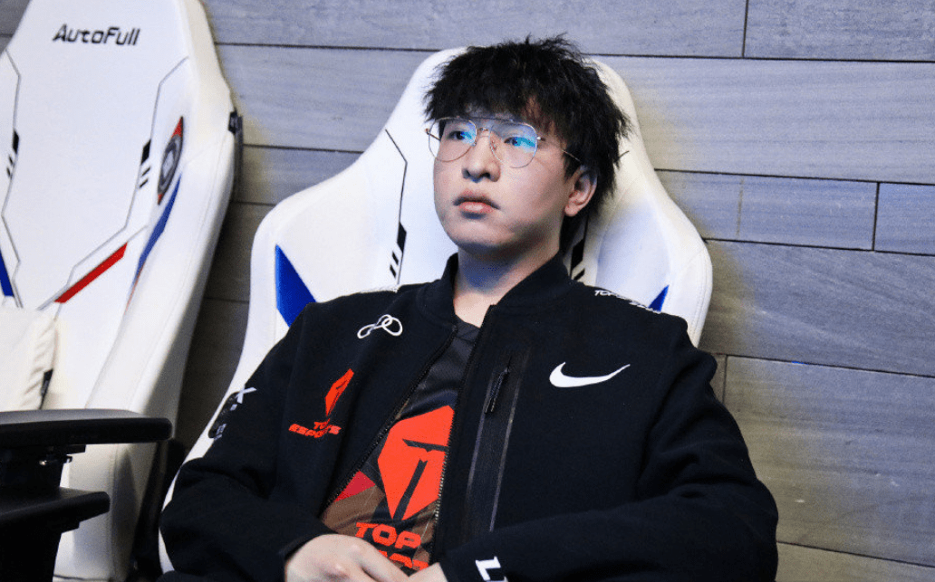 重磅！Karsa连续十二场比赛得分超过晋级Karsa在加拿大队比赛中回归赛场，风云突变国际米兰清晨官宣签约(karsa退役了吗)