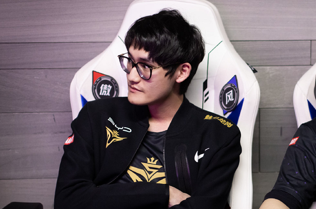 重磅！Karsa连续十二场比赛得分超过晋级Karsa在加拿大队比赛中回归赛场，风云突变国际米兰清晨官宣签约(karsa退役了吗)